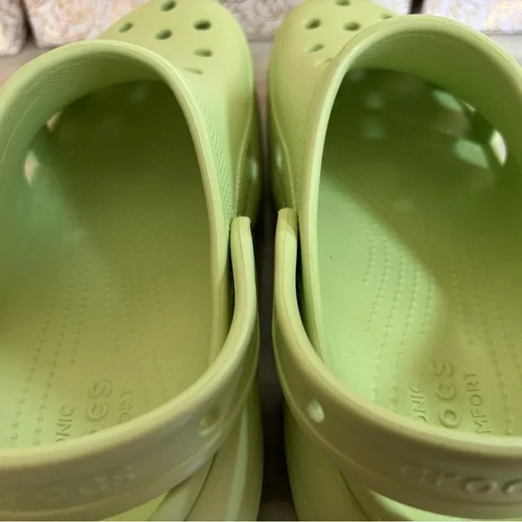 Crocs Iconic Comfort Light Green Women's Clog Slip-On Size 10. NWOT New - Picture 4 of 7